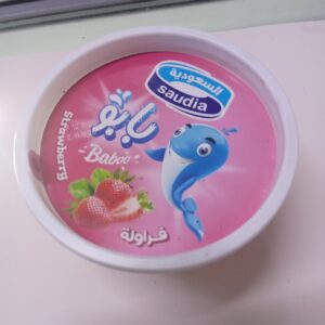 آيسكريم السعودية كوب بنكهة الفراولة