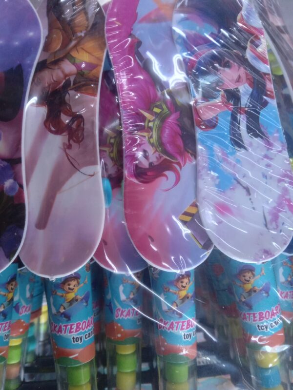 حلوى لعبة اسكيت