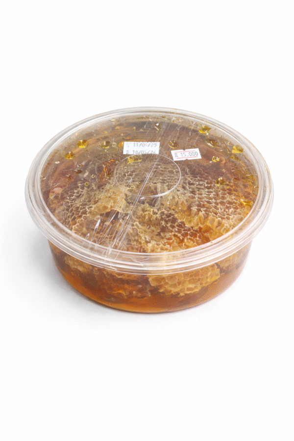 عسل سدر عماني مع الشمع