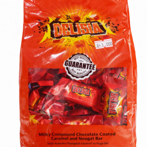 نوجا الكراميل ومغطى بالشوكولاتة المركبة